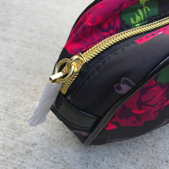 BETSEY JOHNSON BETSEYVILLE 🆕 Cosmetic Bag Clutch - Picture 3 of 7